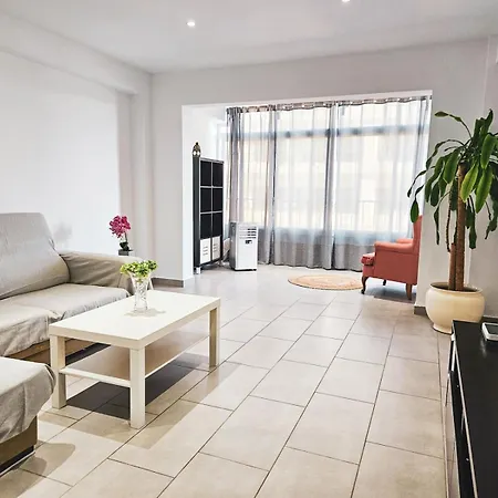 Charming Steps From Marbellas Downtown Pass The Keys *