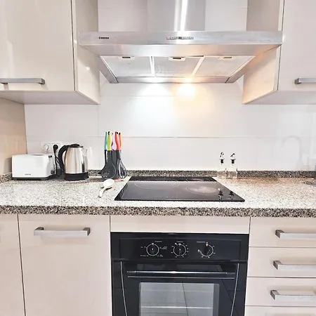 Appartement Charming Steps From Marbellas Downtown Pass The Keys *